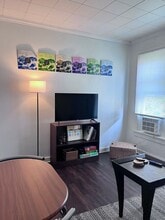 Building Photo - 1111 27th St