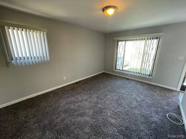 Foto del edificio - 59 W Harwood Ave