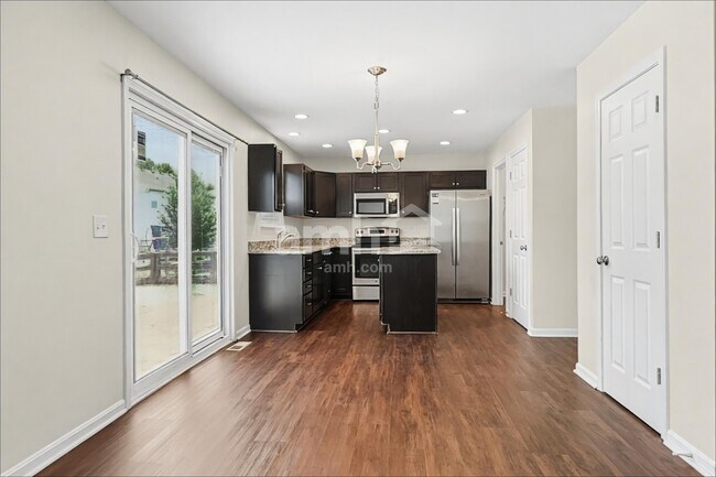 Foto del edificio - 5646 Shetland Ct