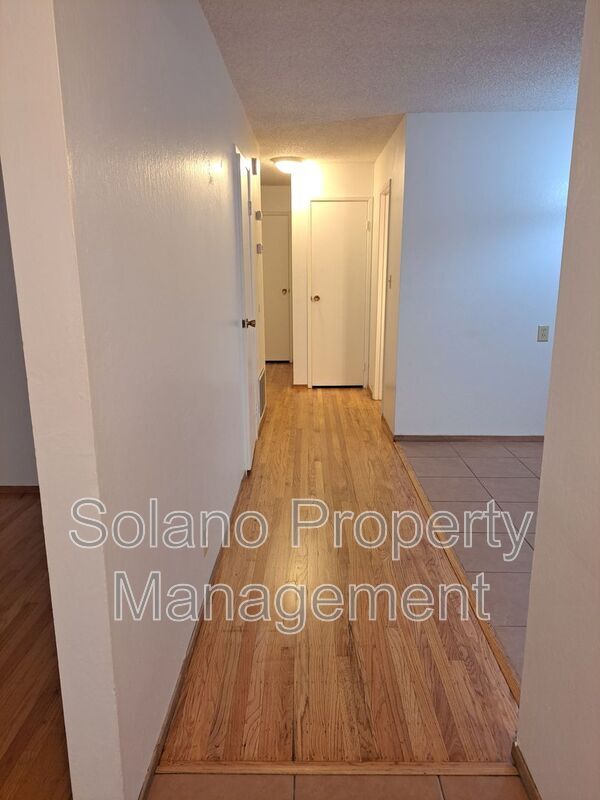 Foto del edificio - 2519 Heather Dr