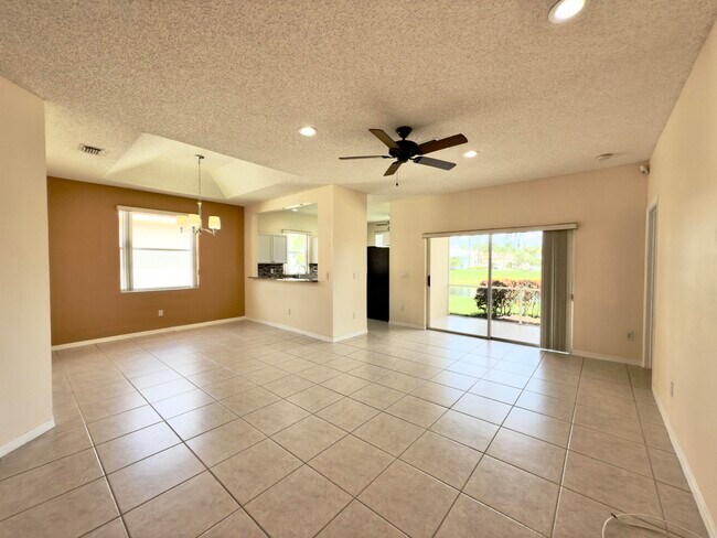 Building Photo - 10860 Fillmore Dr