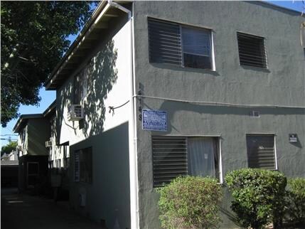 Building Photo - 14148 Delano St
