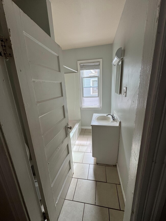 Foto del edificio - 195 Edgewood St