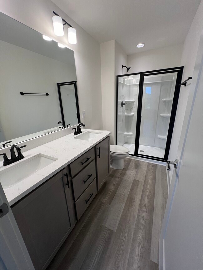 Building Photo - 601 Harper Lndg