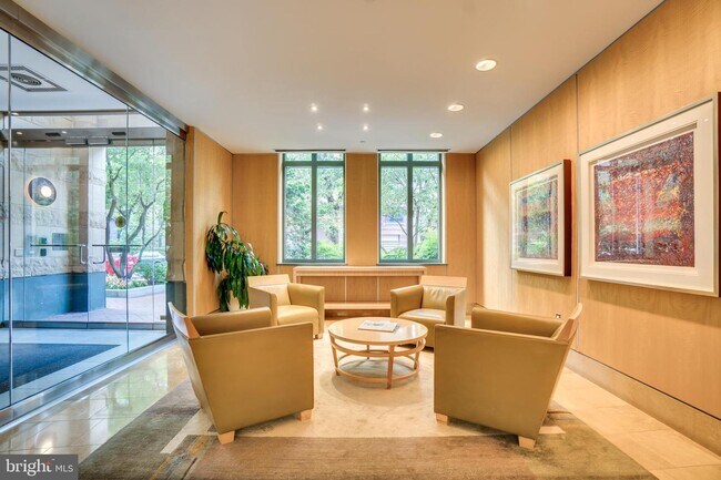 Foto del edificio - 1117 10th St NW