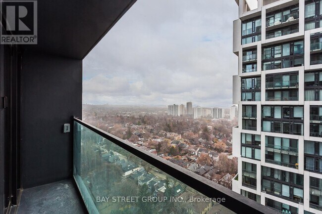 Building Photo - 20 Soudan Ave