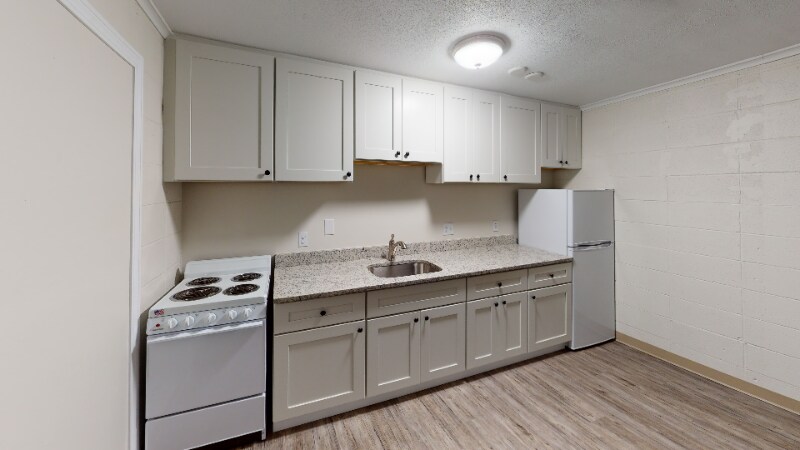 Foto principal - 2034 Riverdale St