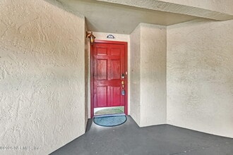 Building Photo - 2099 Winterbourne W