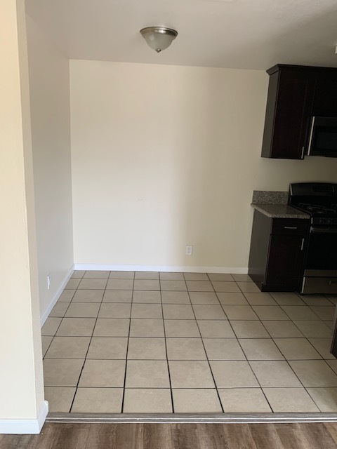 Building Photo - 2555 Ulric St