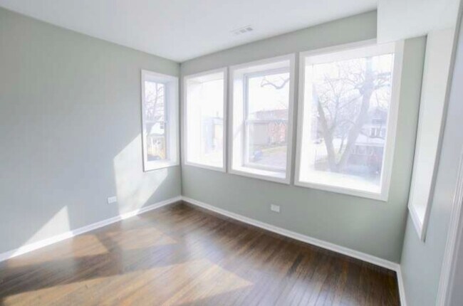 Living Room View - 7300 S Kenwood Ave