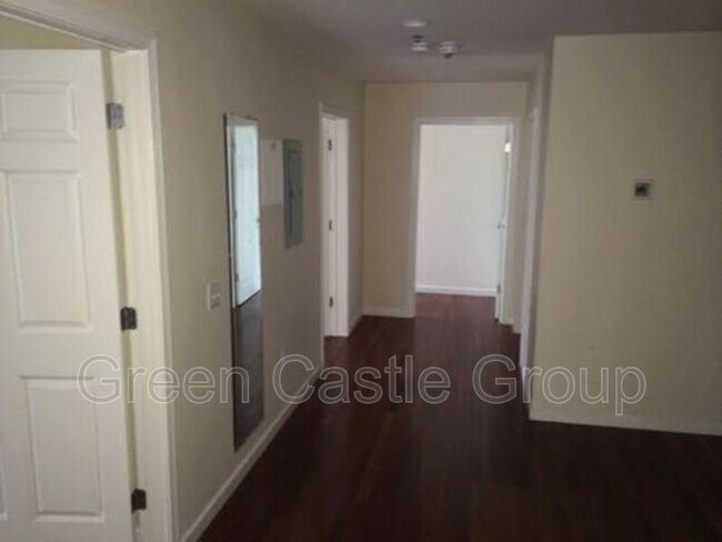 Foto del edificio - 355 Pearl St