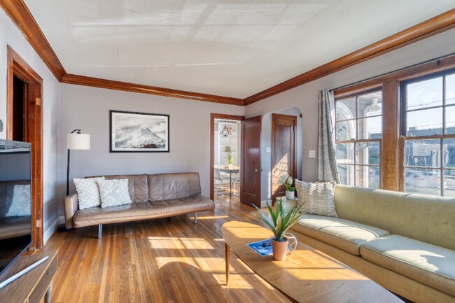 Foto del edificio - 3565 NE Broadway