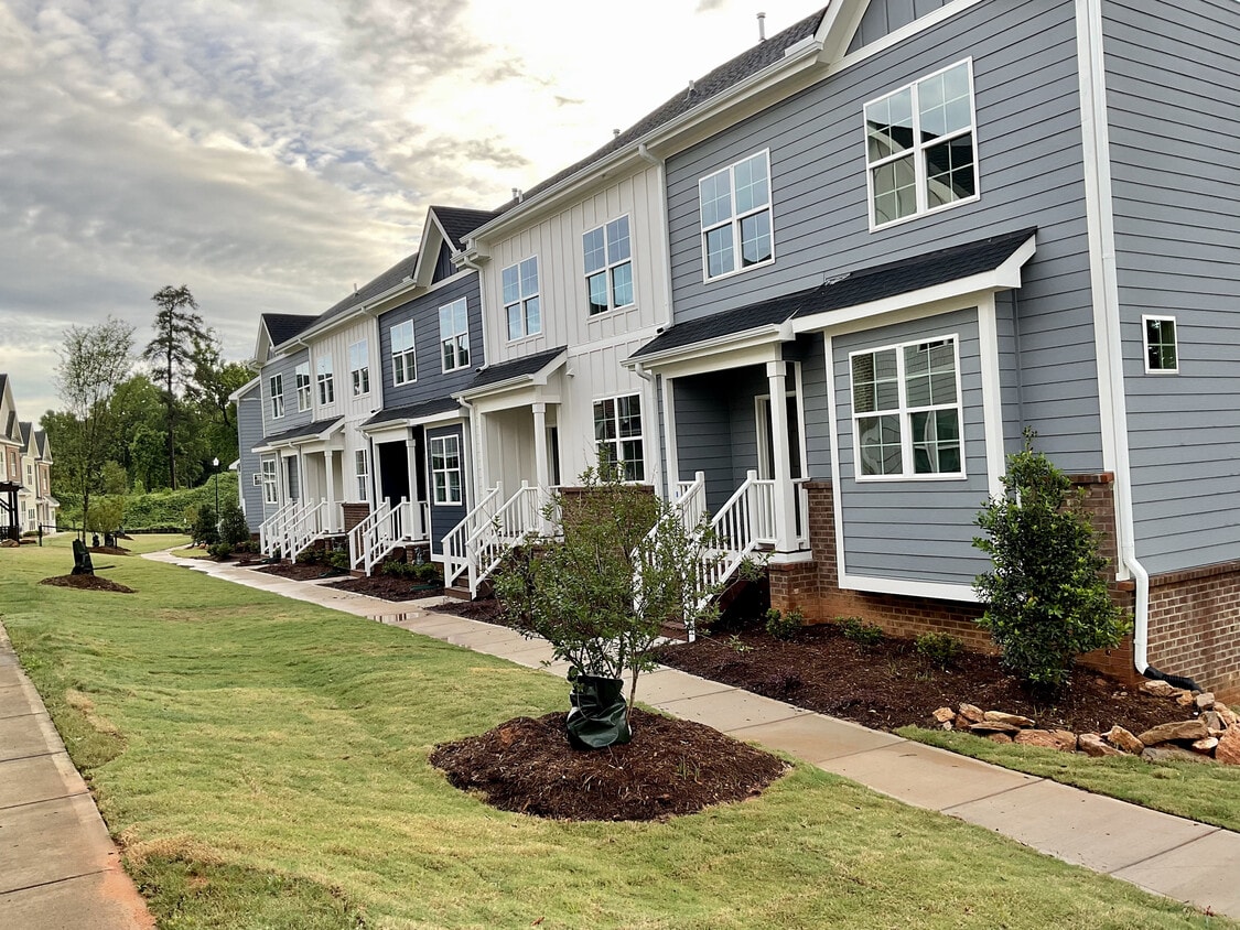 822 Laurel Gate Dr, Wake Forest, NC 27587 Townhome Rentals in Wake