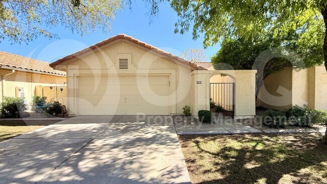 Foto del edificio - 8907 S Drea Ln