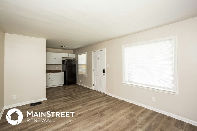 Foto del edificio - 5301 E 19th Pl
