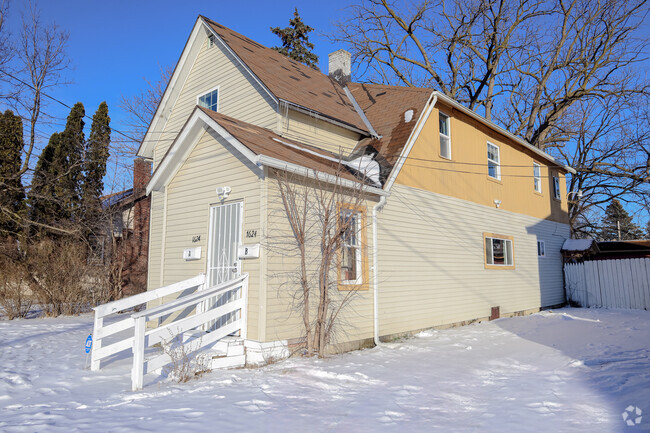 Building Photo - 1624 Sheridan Ave