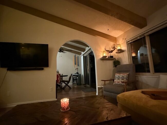 Building Photo - 1332 Millcreek Dr