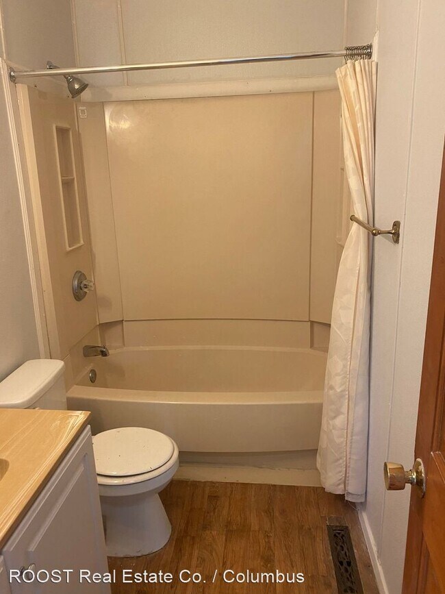 Building Photo - 4 br, 1.5 bath House - 2155 Century Drive