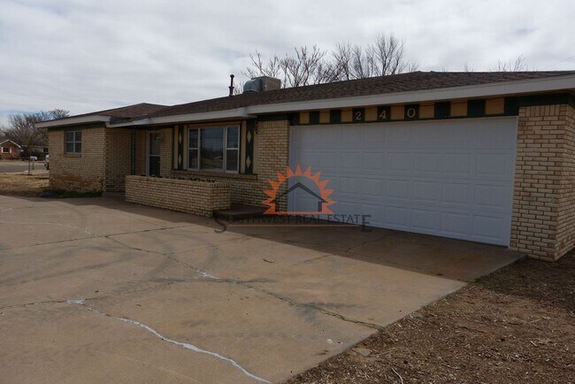 Foto del edificio - Spacious 3 bedrooms 2 bath family home.
