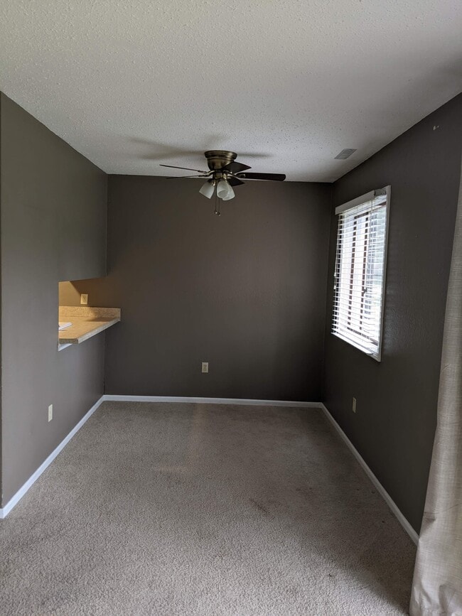 Foto del edificio - 6081 Danford Creek Dr