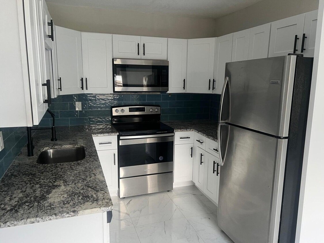 Primary Photo - 2340 Avenue M