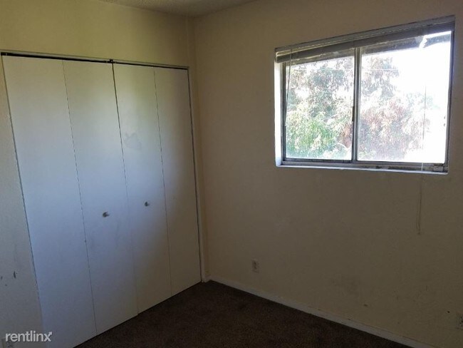 Foto del edificio - 2 br, 1 bath Apartment - 2709 Pixie Dr