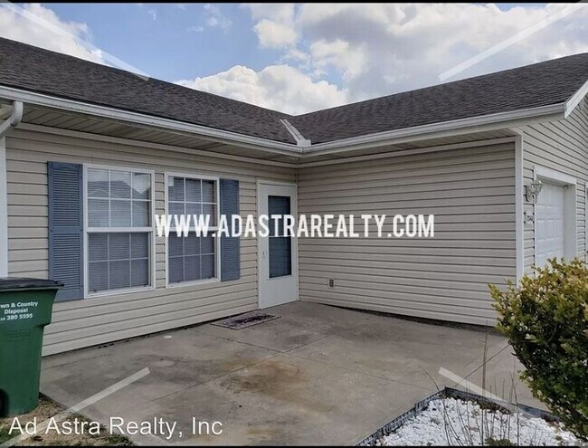 Foto del edificio - Spacious and Affordable Duplex in Peculiar-Available in JUNE!!