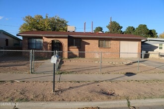 Building Photo - 5817 Blackhawk Dr