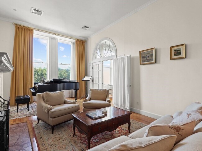 Foto del edificio - 120 Beacon St