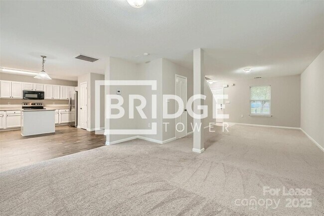 Foto del edificio - 2100 Cranberry Woods Ct