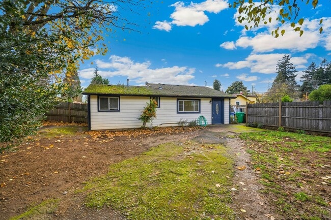 Photo - 6830 SE 50th Ave House