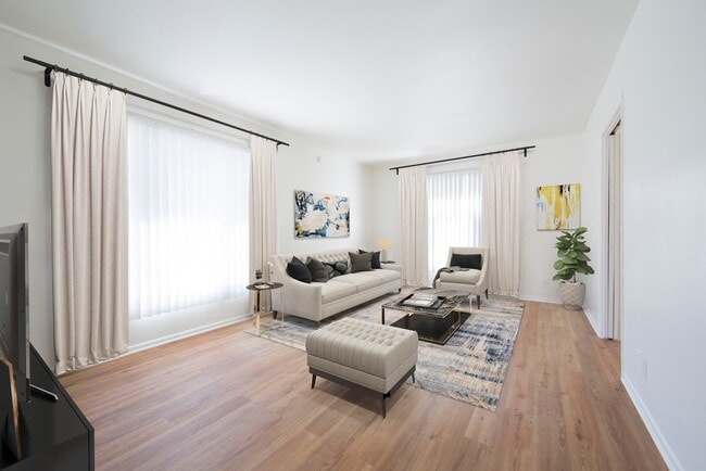 Photo - 729 Gayley Ave Apartment