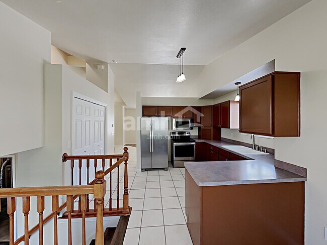 Foto del edificio - 2056 N 850 W