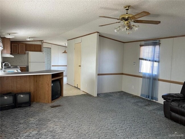 Building Photo - 24951 Palmera Dr