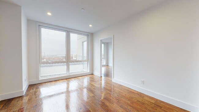 Foto del edificio - 13828 Queens Blvd