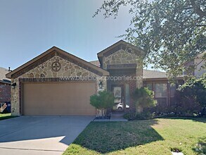 Building Photo - 1103 Bexar Ave