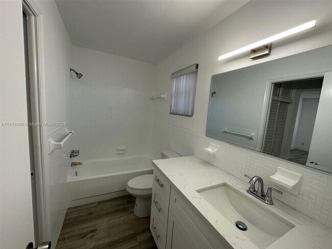 Foto del edificio - 20201 NE 29th Ct