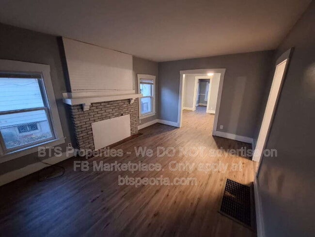 Building Photo - 822 E Virginia Ave