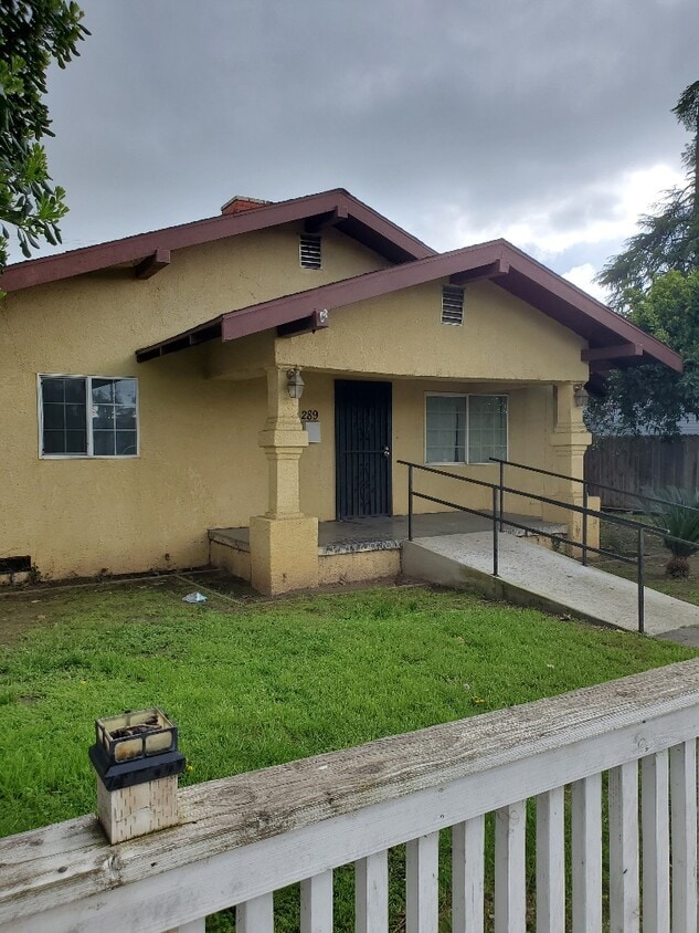 Primary Photo - 289 W Belleview Ave
