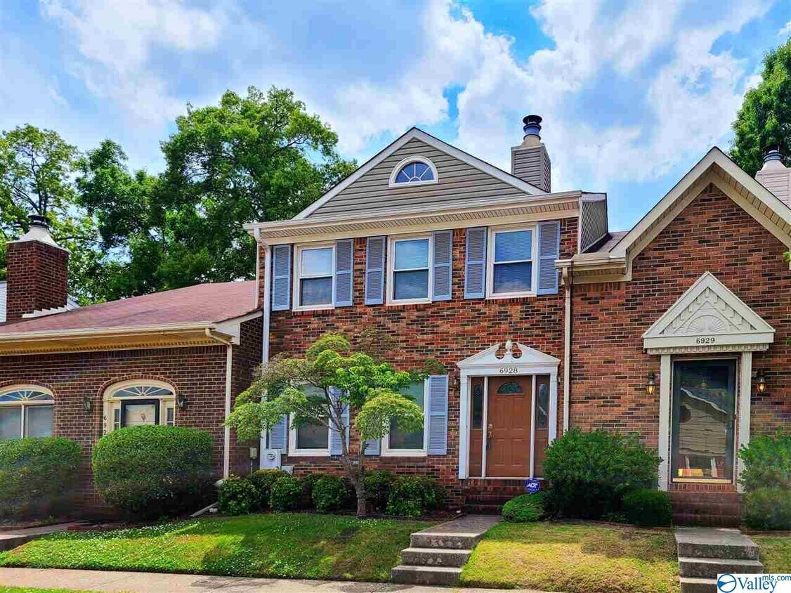6928 Steeplechase Dr NW, Huntsville, AL 35806 Townhome Rentals in