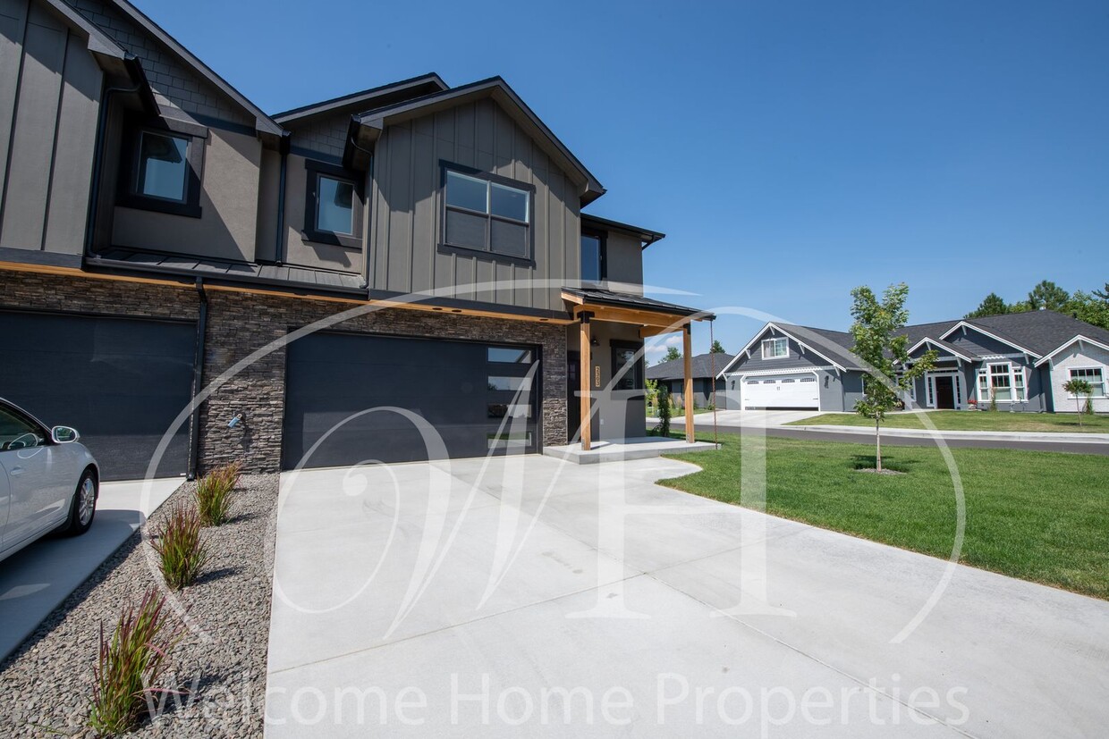 Foto principal - Garrison Duplex