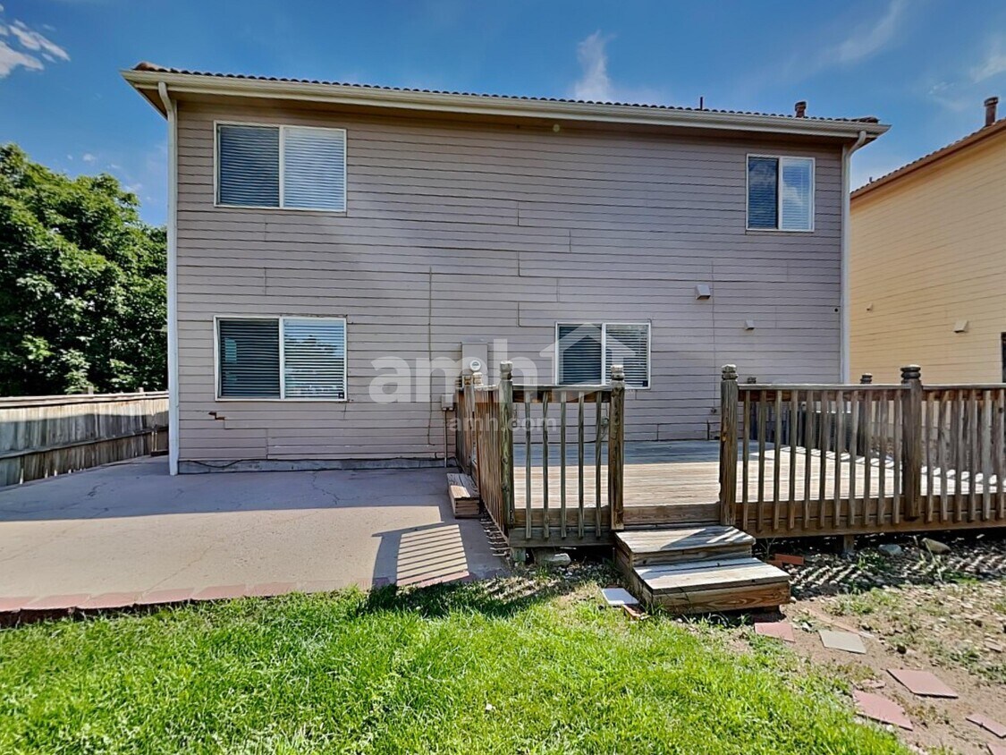 Foto principal - 4133 Malta St