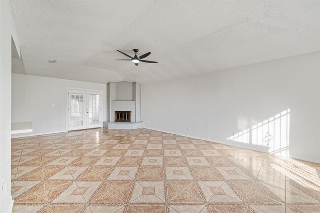 Building Photo - 11542 Chesswood Dr