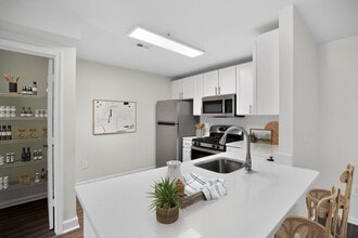 Building Photo - Eagle Rock Apartments at Columbia Pike