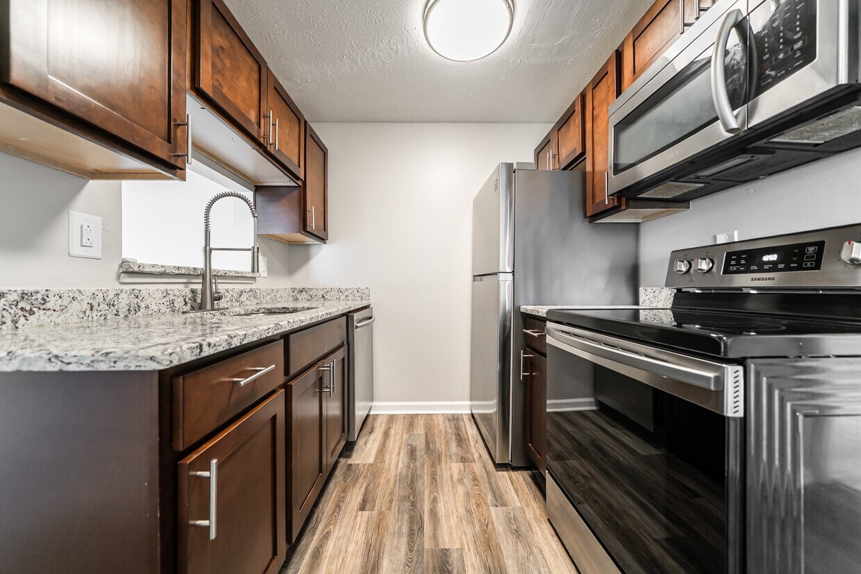 Foto principal - Integrity Chardon / Maple Ridge Apartments