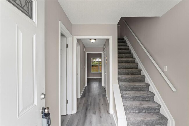 Building Photo - 3515 Ten Oaks Cir