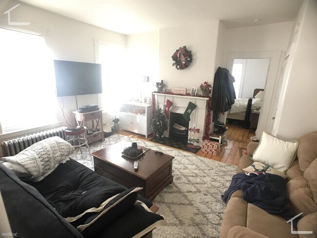 Foto del edificio - 1 br, 1 bath Duplex - 25 Pratt St # 101 1