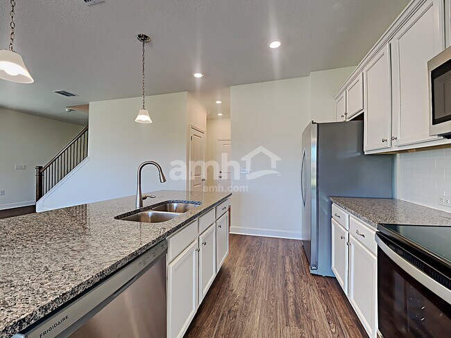 Building Photo - 1261 Tan Tara Trail