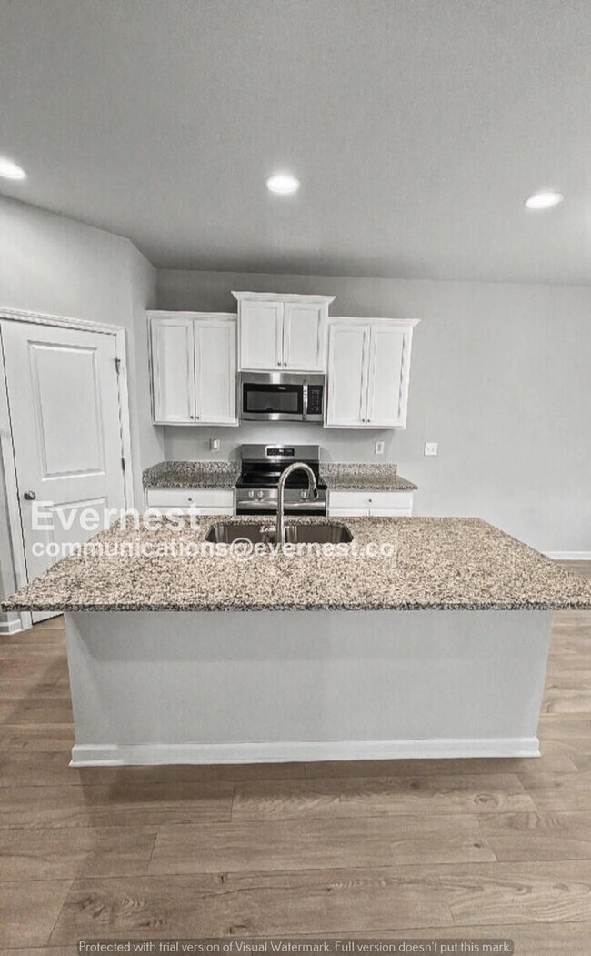 Foto del edificio - 314 Bertha Honey Stewart Dr