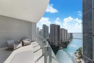 Building Photo - 300 Biscayne Blvd Way